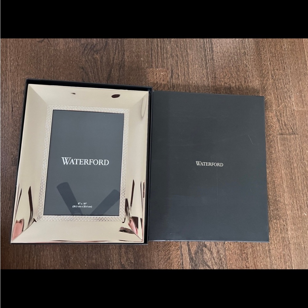 ✨NEW IN BOX ✨ Waterford LISMORE DIAMOND SILVER 8X10 PICTURE FRAME